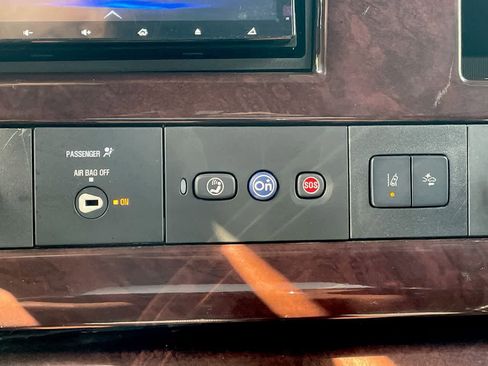 Used 2019 GMC Savana 2500 Extended w/ Enhanced Convenience Package image 34