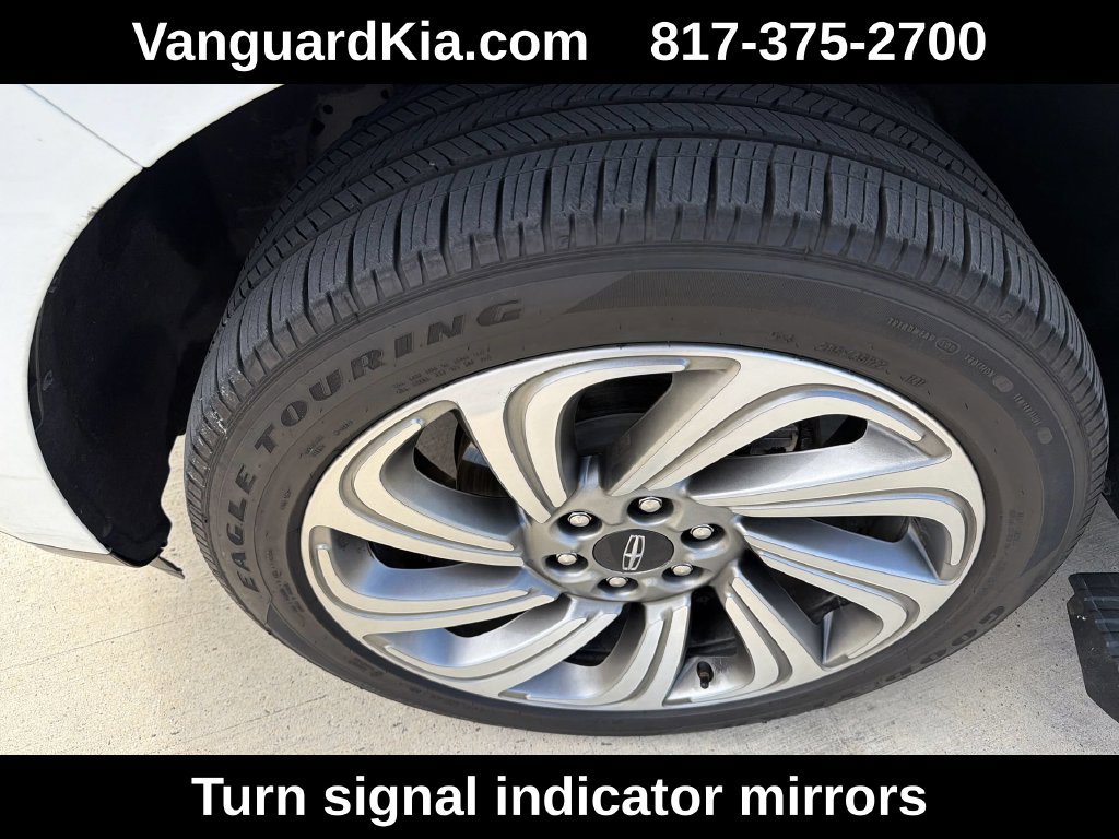 Used 2022 Lincoln Navigator 4WD image 22