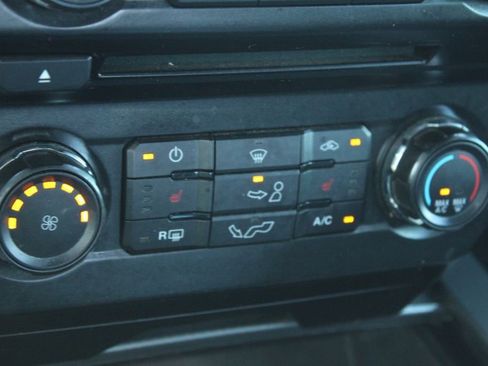 Used 2016 Ford F150 XLT w/ Equipment Group 302A Luxury image 37