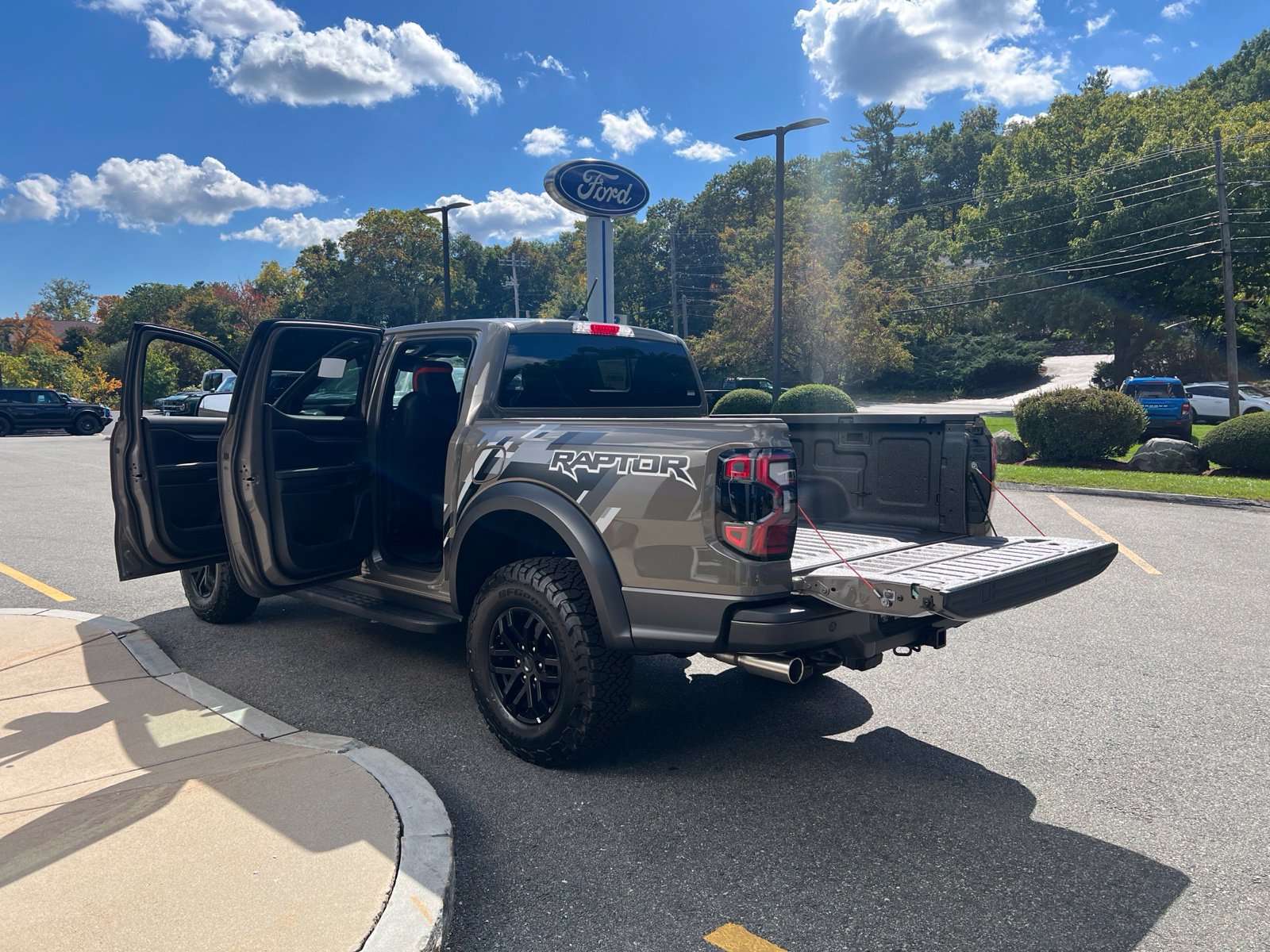 New 2026 Ford Ranger Raptor AWD/4WD image 9