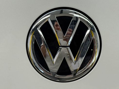 Used 2014 Volkswagen Beetle TDI image 14