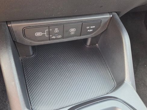 Used 2025 Kia K4 FWD image 22