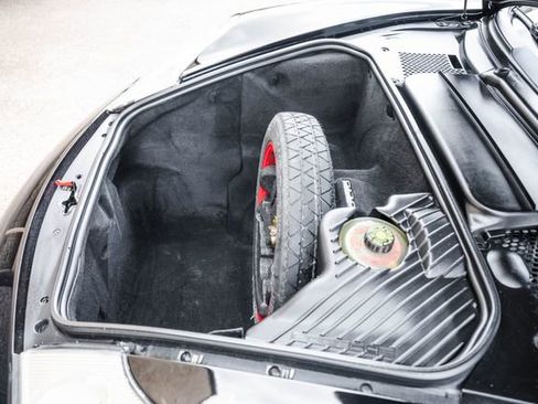 Used 2002 Porsche 911 Carrera RWD image 61