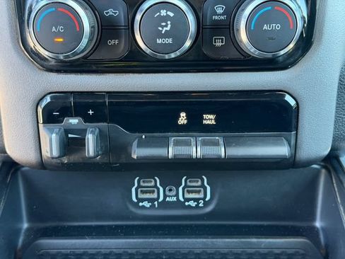 Used 2023 RAM 1500 Big Horn AWD/4WD image 18