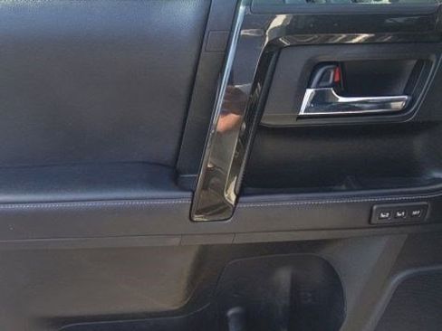Used 2019 Toyota 4Runner Limited AWD/4WD image 11