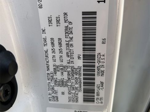 Used 2023 Toyota Sequoia Platinum image 10