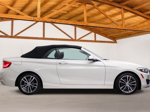 Used 2019 BMW 230i Convertible w/ Convenience Package RWD image 5