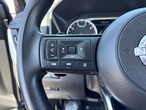 Used 2023 Nissan Rogue SV FWD image 26