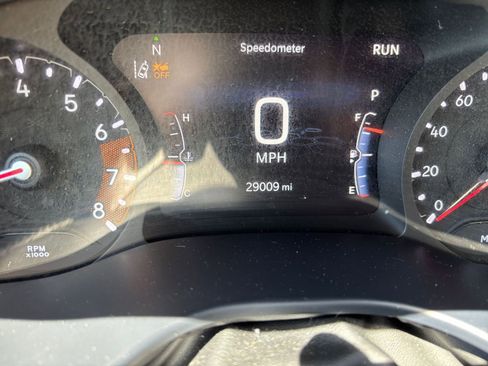 Used 2025 Jeep Compass Trailhawk AWD/4WD image 38