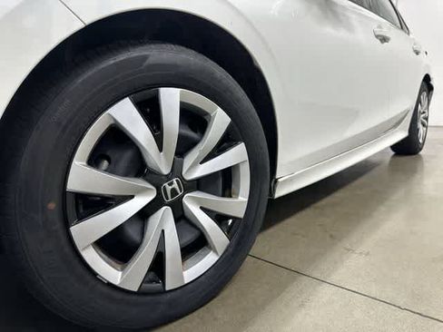 Used 2025 Honda Civic LX image 28
