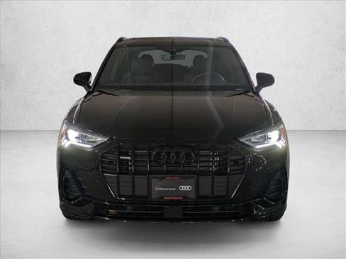 Certified 2025 Audi Q3 2.0T Premium w/ Convenience Package image 2