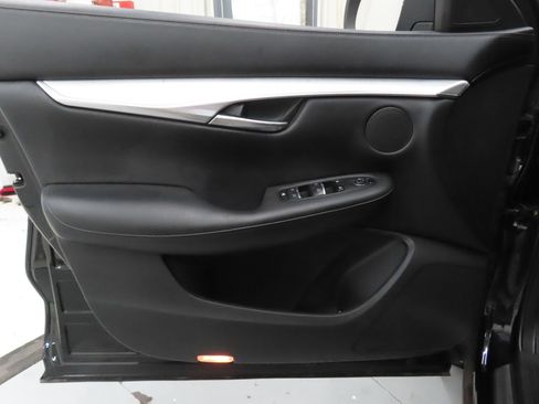 Used 2020 INFINITI QX50 Essential w/ Edition 30 Package FWD image 10