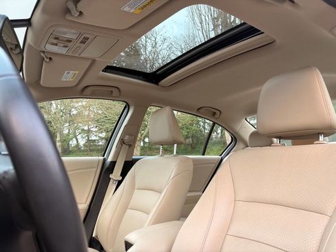 Used 2017 Honda Accord EX-L image 9