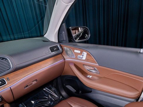 Certified 2026 Mercedes-Benz GLS 450 450 4MATIC&reg; SUV image 25