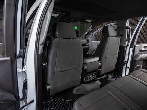 Used 2024 GMC Sierra 3500 SLE image 34