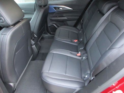 New 2026 Chevrolet Equinox EV LT image 13