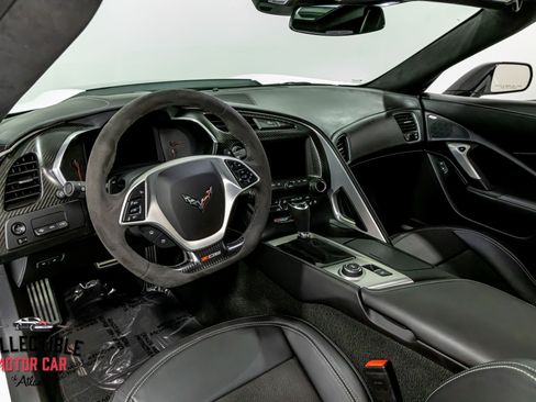 Used 2015 Chevrolet Corvette Z06 w/ 3LZ Preferred Equipment Group RWD image 73