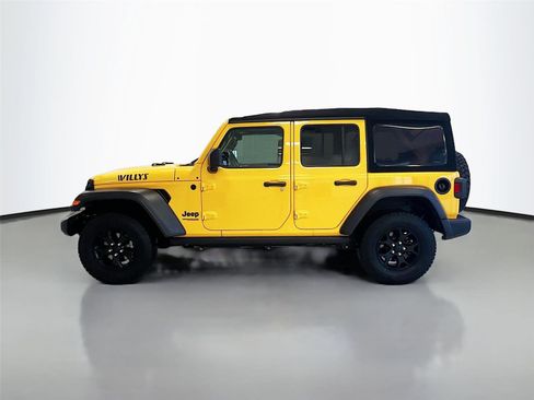 Used 2021 Jeep Wrangler Unlimited Willys image 8
