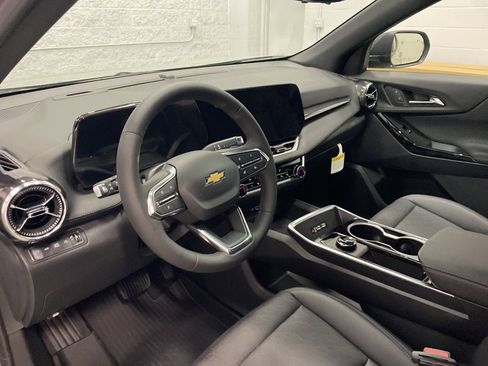 New 2026 Chevrolet Equinox LT w/ Convenience Package II image 15