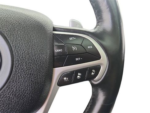 Used 2018 Jeep Grand Cherokee Summit image 37