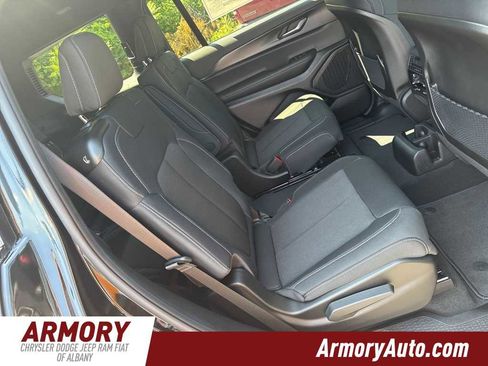 New 2025 Jeep Grand Cherokee L Laredo w/ Luxury Tech Group I image 30