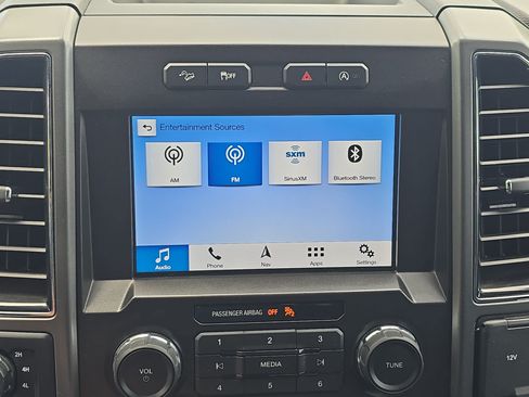 Used 2019 Ford F150 XLT w/ Equipment Group 302A Luxury AWD/4WD image 22