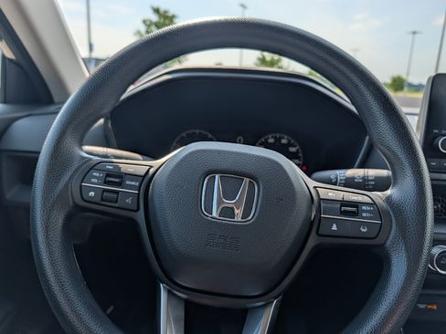 Used 2024 Honda CR-V LX image 28