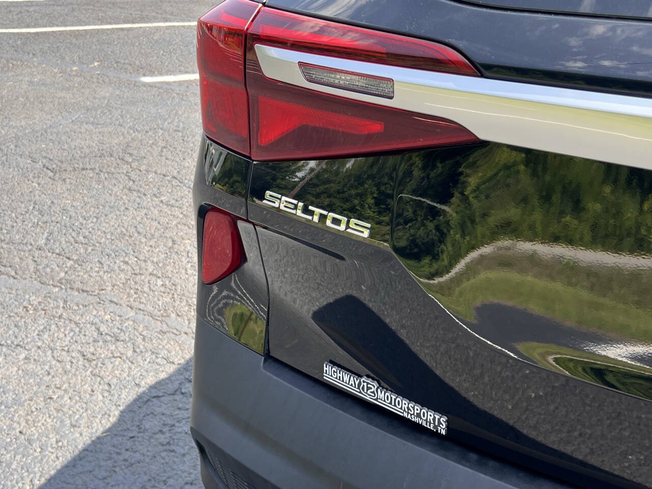 Used 2021 Kia Seltos LX AWD/4WD image 11