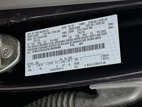 Used 2025 Ford Escape Platinum AWD/4WD image 12