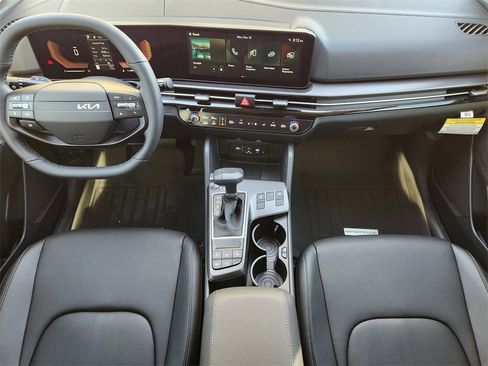 New 2026 Kia Sportage EX image 18