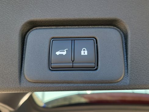 New 2026 Nissan Rogue Platinum image 32