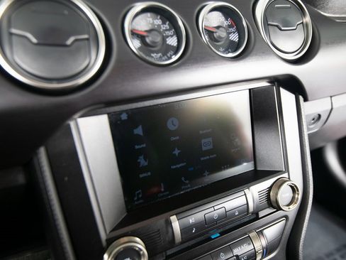 Used 2017 Ford Mustang Shelby GT350R image 18