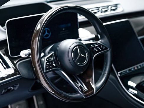 Used 2024 Mercedes-Benz Maybach S 580 4MATIC image 11