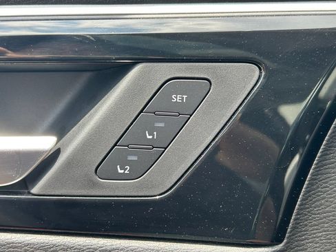 Used 2025 Mitsubishi Outlander SEL AWD/4WD image 28