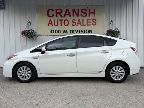 Used 2012 Toyota Prius Prime Plug-In Hybrid FWD image 2