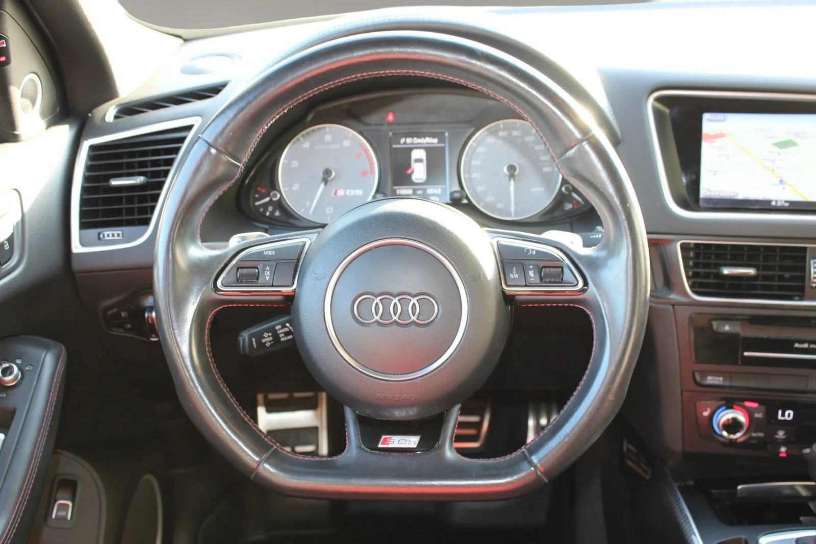 Used 2016 Audi SQ5 Premium Plus w/ Technology Package AWD/4WD image 19