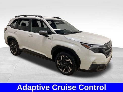 Used 2025 Subaru Forester Limited AWD/4WD image 5
