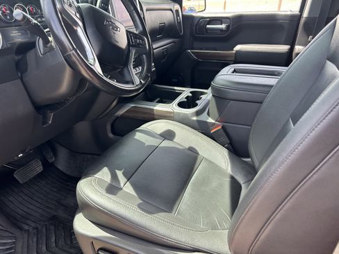 Used 2021 Chevrolet Silverado 1500 LT Trail Boss w/ LT Trail Boss Premium Package AWD/4WD image 9