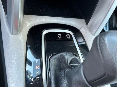 Certified 2024 Toyota Corolla Cross L image 26