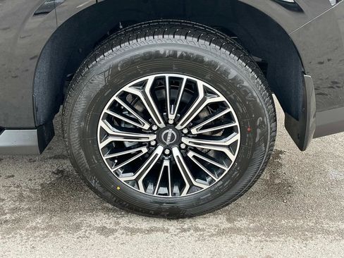 New 2026 Nissan Armada SL w/ Captain's Chari Seat Package image 19