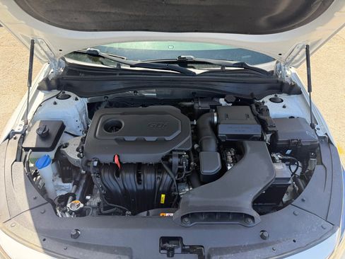 Used 2020 Kia Optima LX image 8