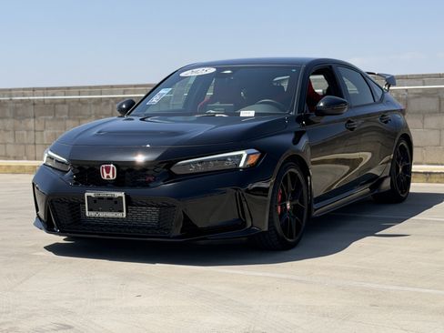 Used 2025 Honda Civic Type R image 6