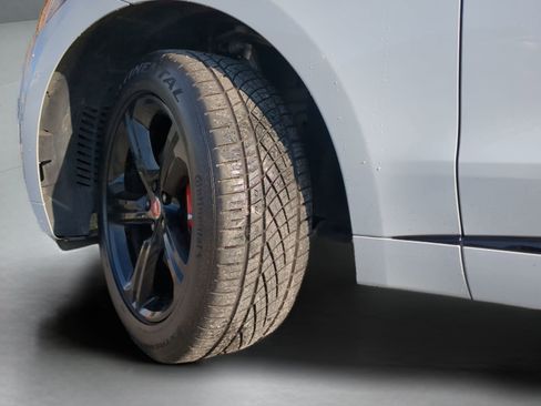 Used 2019 Jaguar F-PACE S image 64