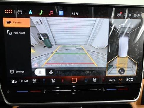 New 2025 Volkswagen ID. Buzz 1st Edition image 8