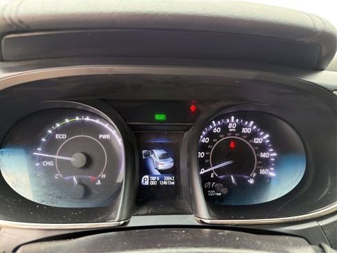 Used 2018 Toyota Avalon Limited image 17