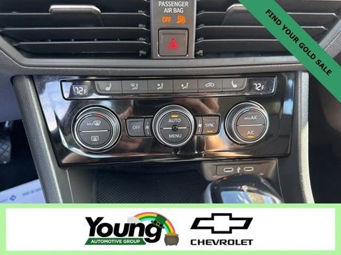 Used 2024 Volkswagen Jetta SE image 23