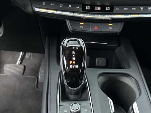 Certified 2023 Cadillac XT4 Premium Luxury FWD image 27