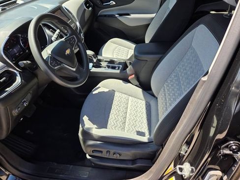 Used 2022 Chevrolet Equinox LS w/ LS Convenience Package FWD image 10