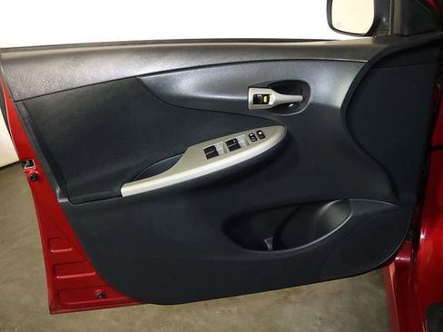 Used 2012 Toyota Corolla S FWD image 20