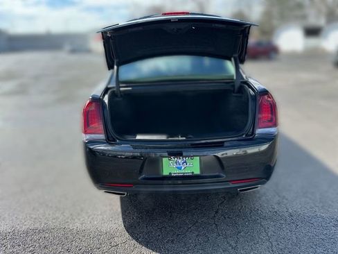 Used 2023 Chrysler 300 Touring L w/ Comfort Group image 21